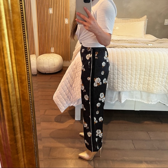 3/$50 bundle floral print pants - Picture 3 of 3